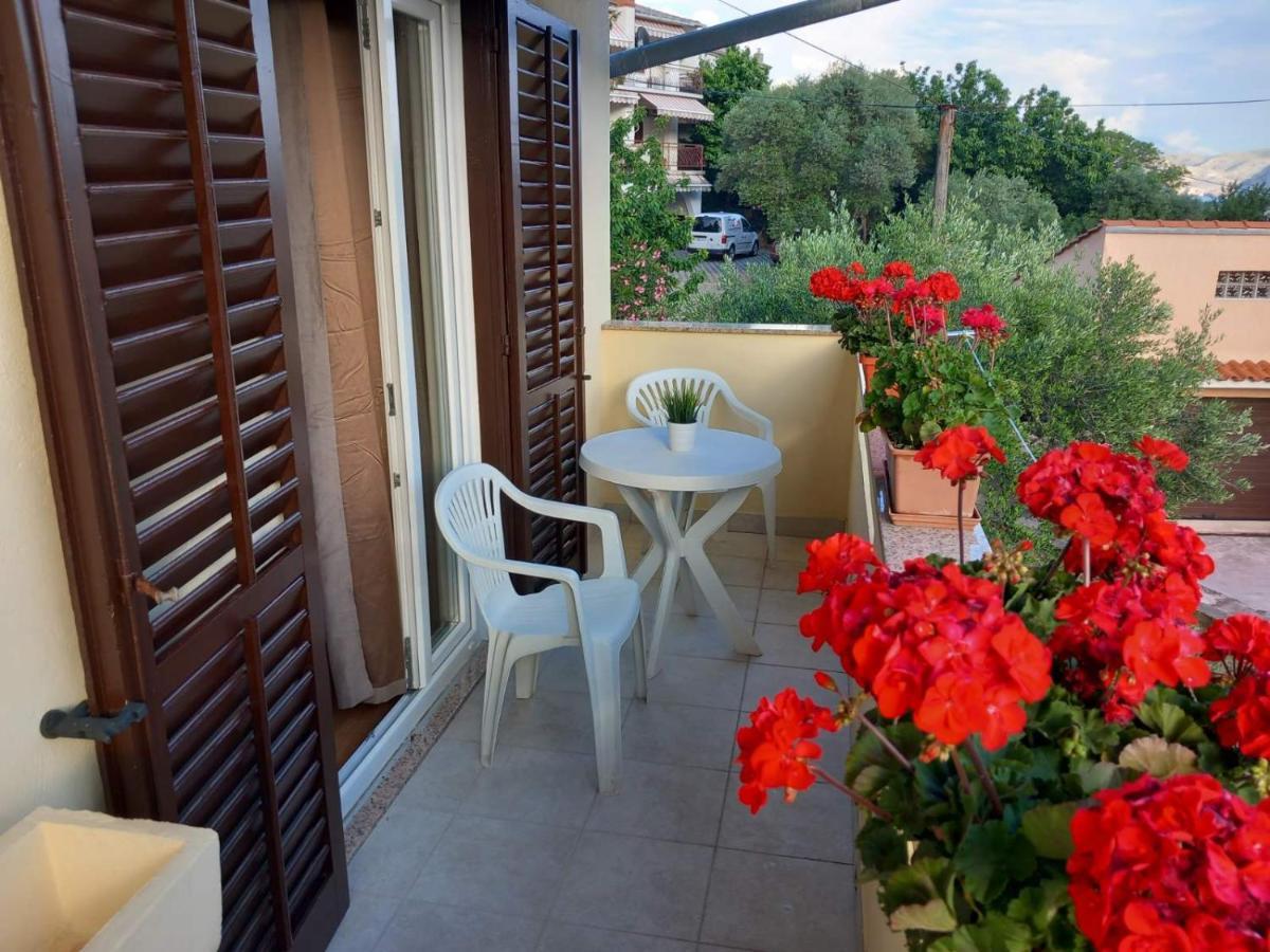 Apartman Laura Jurandvor Exterior photo