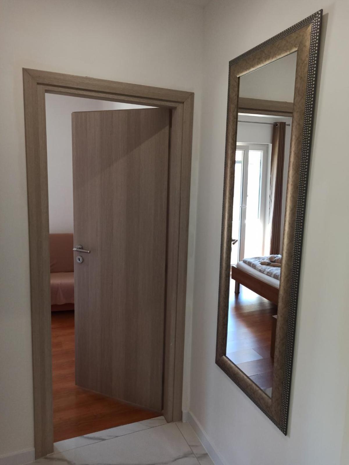Apartman Laura Jurandvor Exterior photo