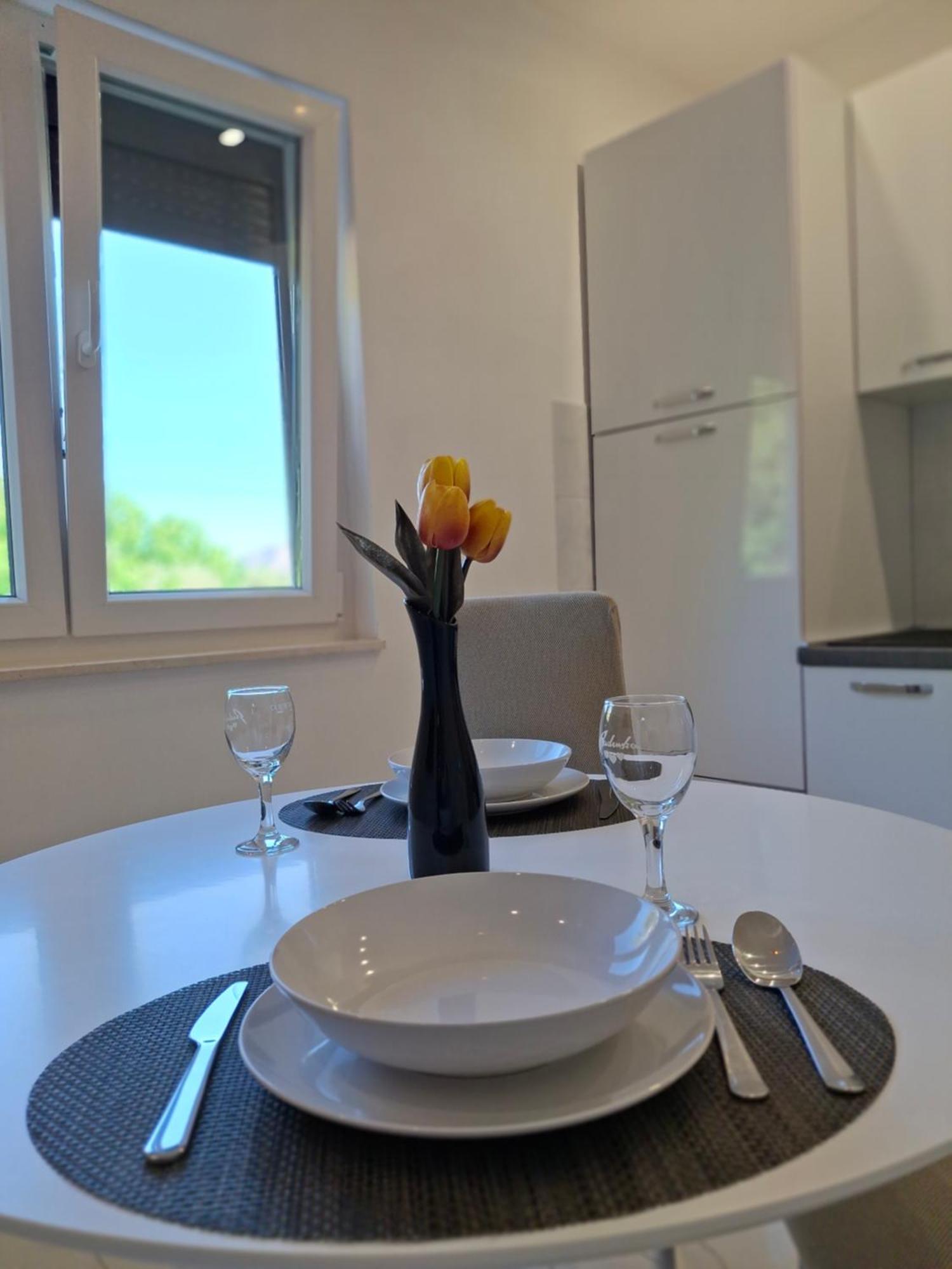Apartman Laura Jurandvor Exterior photo